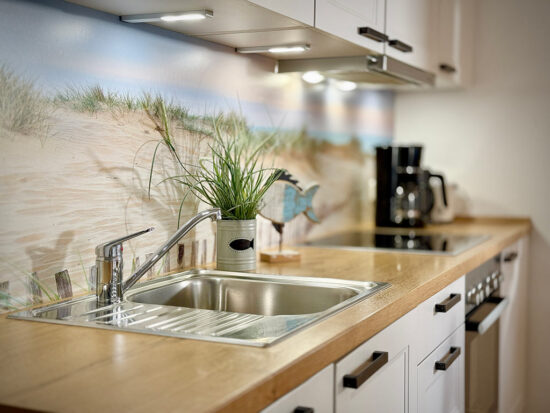 Kochen in der Ferienwohnung auf Fehmarn im Reetdach-Häuschen